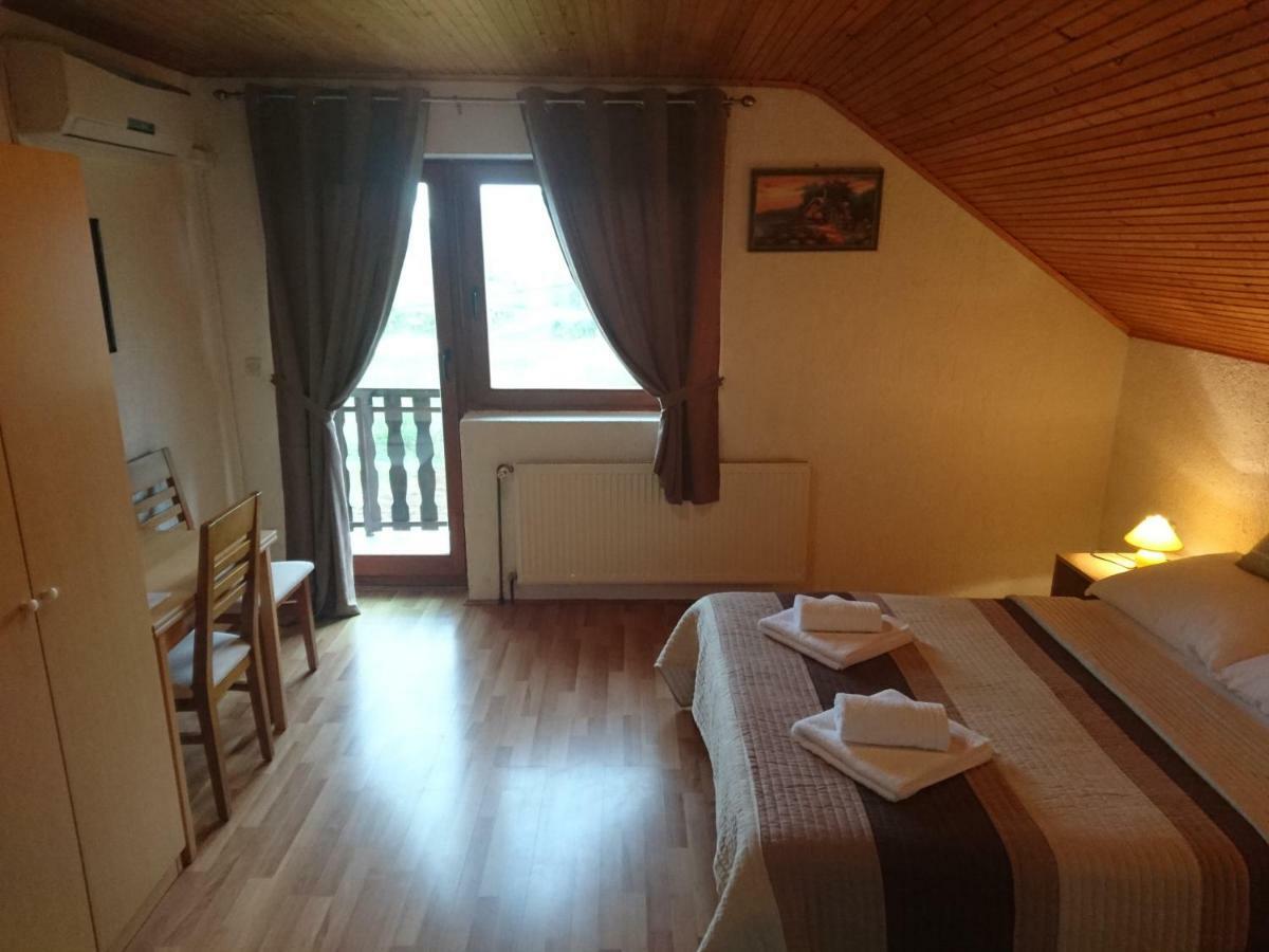 Hotel House Viktoria Selište Drežničko Zewnętrze zdjęcie